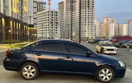 Toyota Avensis III рестайлинг, 2005 год, 575 000 рублей, 4 фотография