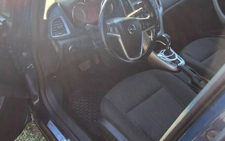 Opel Astra J, 2010 год, 500 000 рублей, 4 фотография