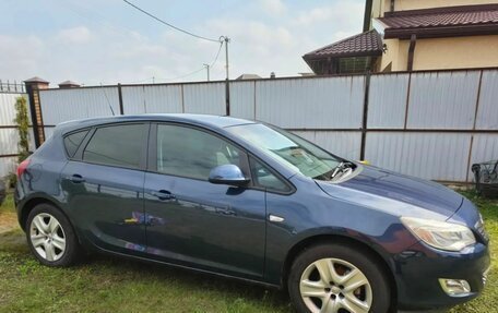 Opel Astra J, 2010 год, 500 000 рублей, 3 фотография