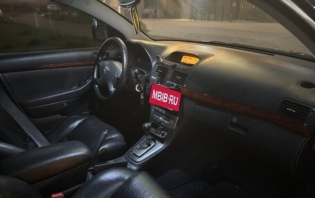 Toyota Avensis III рестайлинг, 2005 год, 575 000 рублей, 11 фотография
