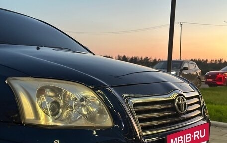 Toyota Avensis III рестайлинг, 2005 год, 575 000 рублей, 9 фотография