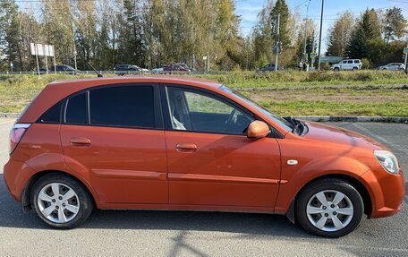 KIA Rio II, 2011 год, 650 000 рублей, 3 фотография