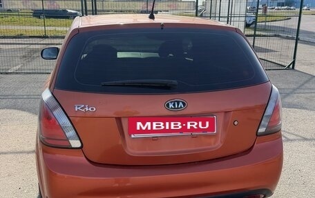 KIA Rio II, 2011 год, 650 000 рублей, 6 фотография