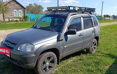 Chevrolet Niva I рестайлинг, 2016 год, 550 000 рублей, 3 фотография