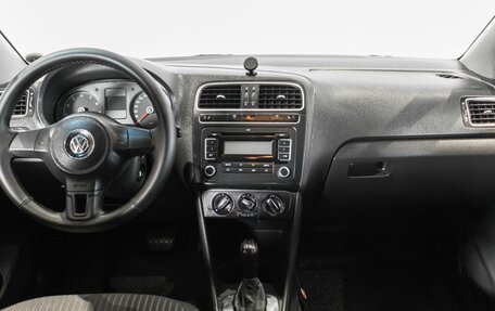 Volkswagen Polo VI (EU Market), 2012 год, 680 000 рублей, 6 фотография