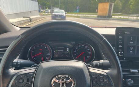 Toyota Camry, 2022 год, 2 000 000 рублей, 9 фотография