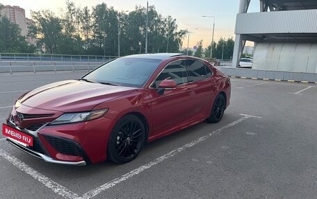 Toyota Camry, 2022 год, 2 000 000 рублей, 5 фотография