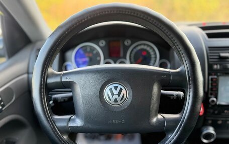 Volkswagen Touareg III, 2005 год, 750 000 рублей, 24 фотография