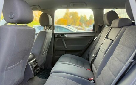 Volkswagen Touareg III, 2005 год, 750 000 рублей, 22 фотография