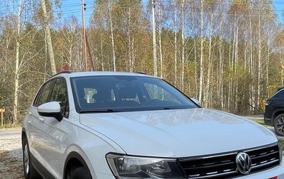 Volkswagen Tiguan II, 2018 год, 2 100 000 рублей, 1 фотография