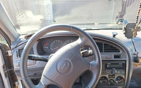 Hyundai Elantra III, 2003 год, 200 000 рублей, 13 фотография