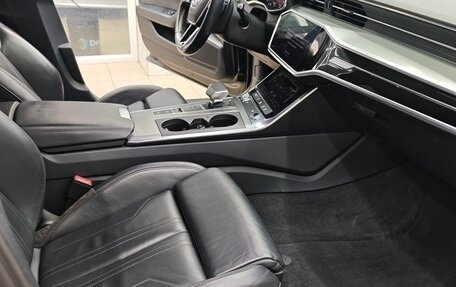 Audi A6, 2018 год, 3 050 000 рублей, 11 фотография