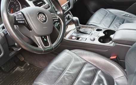 Volkswagen Touareg III, 2015 год, 2 350 000 рублей, 8 фотография