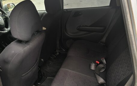 Honda Fit III, 2002 год, 300 000 рублей, 8 фотография