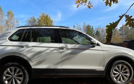 Volkswagen Tiguan II, 2018 год, 2 100 000 рублей, 15 фотография