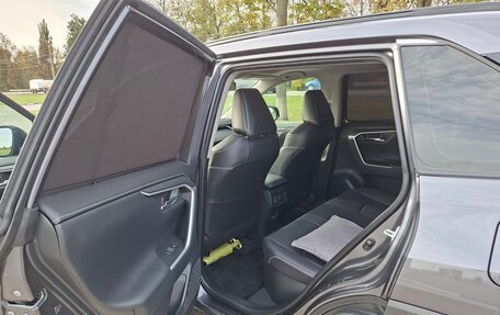 Toyota RAV4, 2022 год, 5 500 000 рублей, 13 фотография