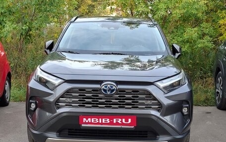 Toyota RAV4, 2022 год, 5 500 000 рублей, 2 фотография