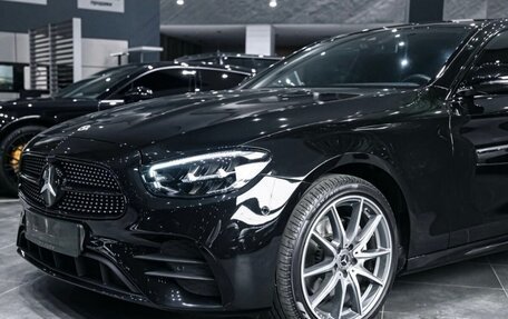 Mercedes-Benz E-Класс, 2021 год, 4 550 000 рублей, 4 фотография