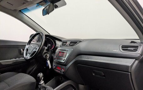 KIA Rio III рестайлинг, 2015 год, 1 000 000 рублей, 15 фотография