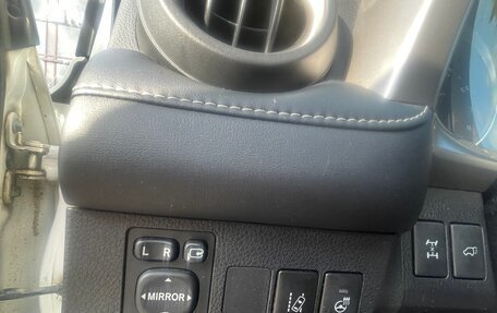 Toyota RAV4, 2016 год, 2 600 000 рублей, 16 фотография