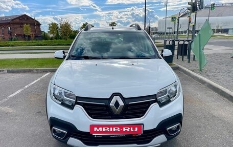 Renault Sandero II рестайлинг, 2019 год, 1 399 000 рублей, 8 фотография