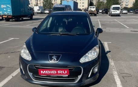 Peugeot 308 II, 2011 год, 520 000 рублей, 23 фотография