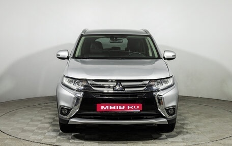 Mitsubishi Outlander III рестайлинг 3, 2017 год, 1 639 700 рублей, 2 фотография