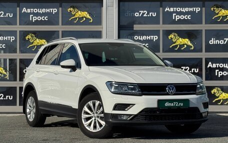 Volkswagen Tiguan II, 2017 год, 2 500 000 рублей, 3 фотография