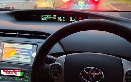 Toyota Prius, 2012 год, 920 000 рублей, 2 фотография