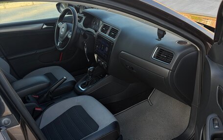 Volkswagen Jetta VI, 2012 год, 950 000 рублей, 8 фотография