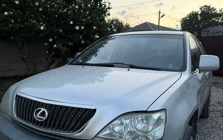 Lexus RX IV рестайлинг, 2001 год, 650 000 рублей, 3 фотография