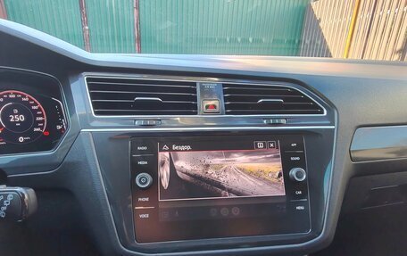 Volkswagen Tiguan II, 2019 год, 3 150 000 рублей, 13 фотография
