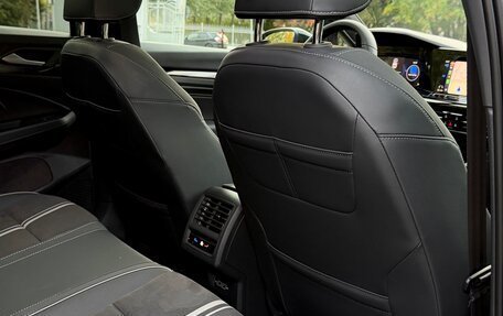 Volkswagen Golf VIII, 2023 год, 2 650 000 рублей, 27 фотография