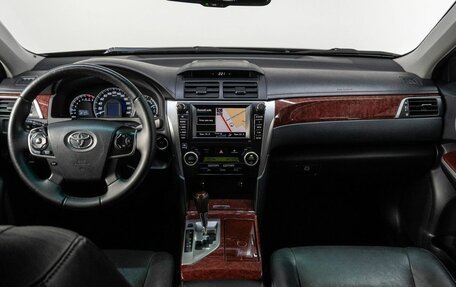 Toyota Camry, 2013 год, 1 720 000 рублей, 19 фотография