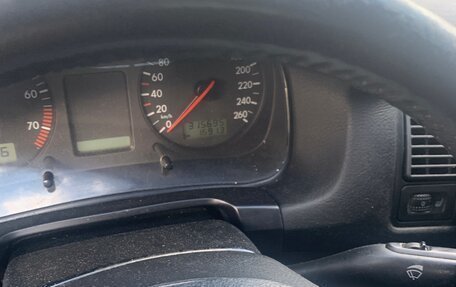 Volkswagen Golf IV, 2000 год, 230 000 рублей, 2 фотография