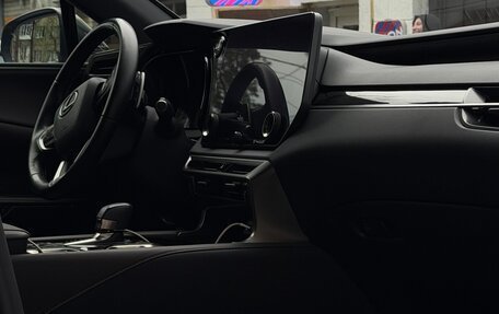 Lexus RX IV рестайлинг, 2023 год, 7 280 000 рублей, 14 фотография