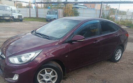 Hyundai Solaris II рестайлинг, 2011 год, 699 000 рублей, 5 фотография