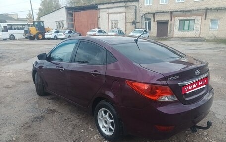 Hyundai Solaris II рестайлинг, 2011 год, 699 000 рублей, 2 фотография