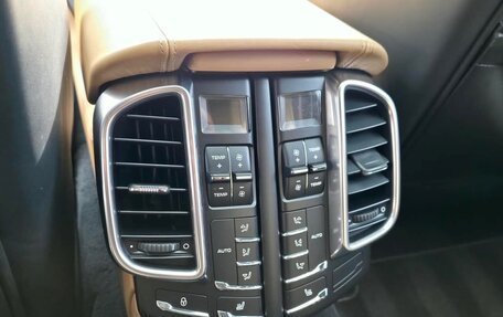 Porsche Cayenne III, 2013 год, 2 800 000 рублей, 13 фотография