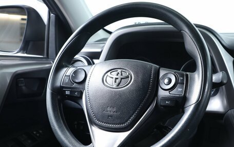 Toyota RAV4, 2017 год, 2 299 000 рублей, 11 фотография