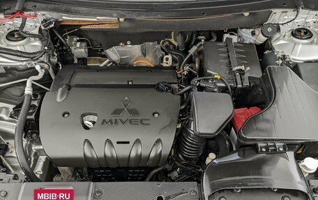 Mitsubishi Outlander III рестайлинг 3, 2017 год, 2 150 000 рублей, 9 фотография