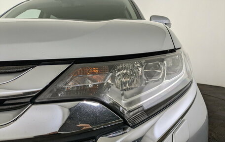 Mitsubishi Outlander III рестайлинг 3, 2017 год, 2 150 000 рублей, 17 фотография