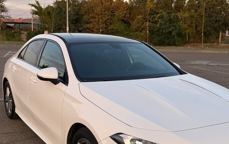 Mercedes-Benz A-Класс, 2021 год, 2 350 000 рублей, 5 фотография