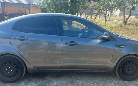 KIA Rio III рестайлинг, 2013 год, 870 000 рублей, 4 фотография