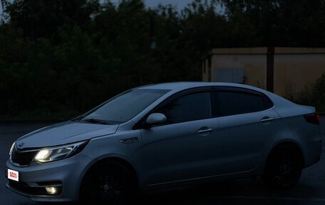 KIA Rio III рестайлинг, 2015 год, 700 000 рублей, 2 фотография