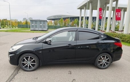 Hyundai Solaris II рестайлинг, 2013 год, 945 000 рублей, 2 фотография