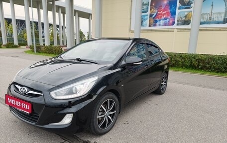 Hyundai Solaris II рестайлинг, 2013 год, 945 000 рублей, 5 фотография