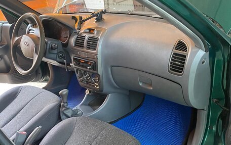 Hyundai Accent II, 2003 год, 300 000 рублей, 31 фотография
