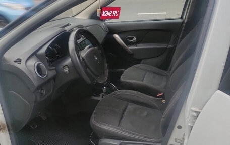 Renault Logan II, 2015 год, 499 999 рублей, 6 фотография