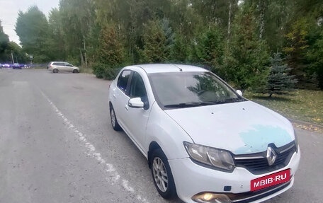 Renault Logan II, 2015 год, 499 999 рублей, 2 фотография